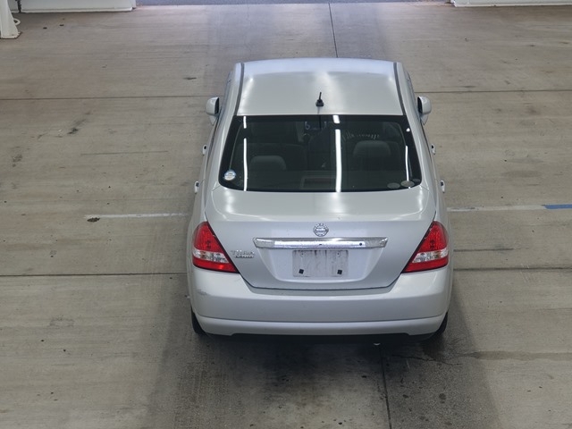 NISSAN TIIDA LATIO