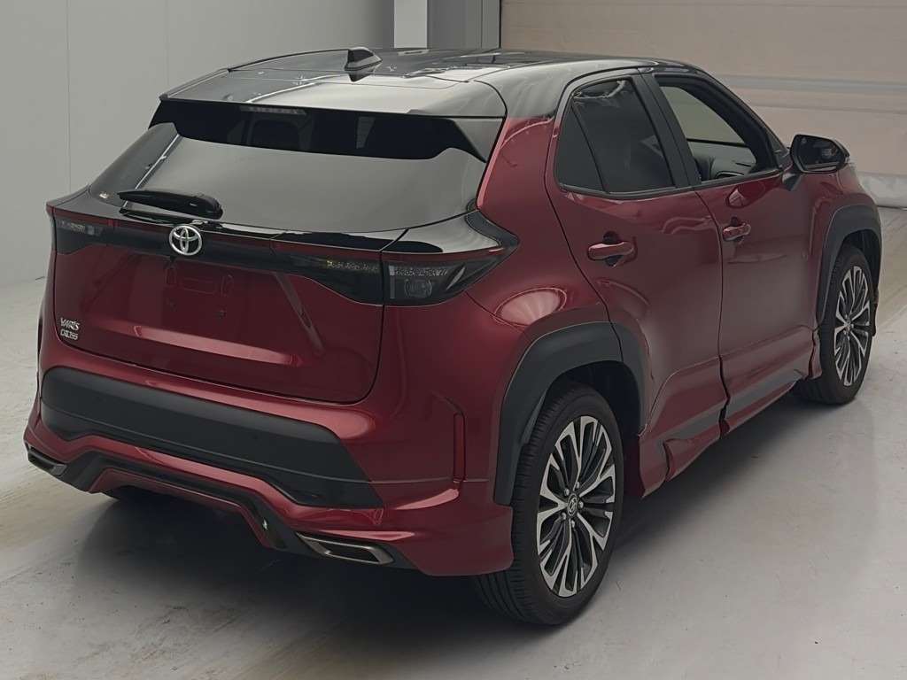 TOYOTA YARIS CROSS