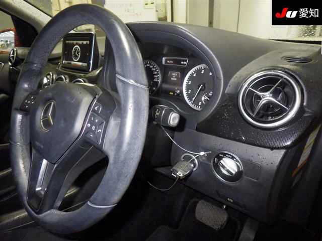 MERCEDES-BENZ B-CLASS
