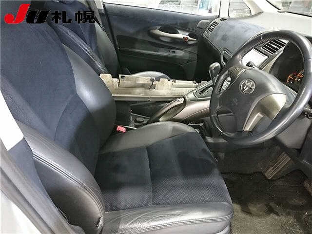 TOYOTA BLADE