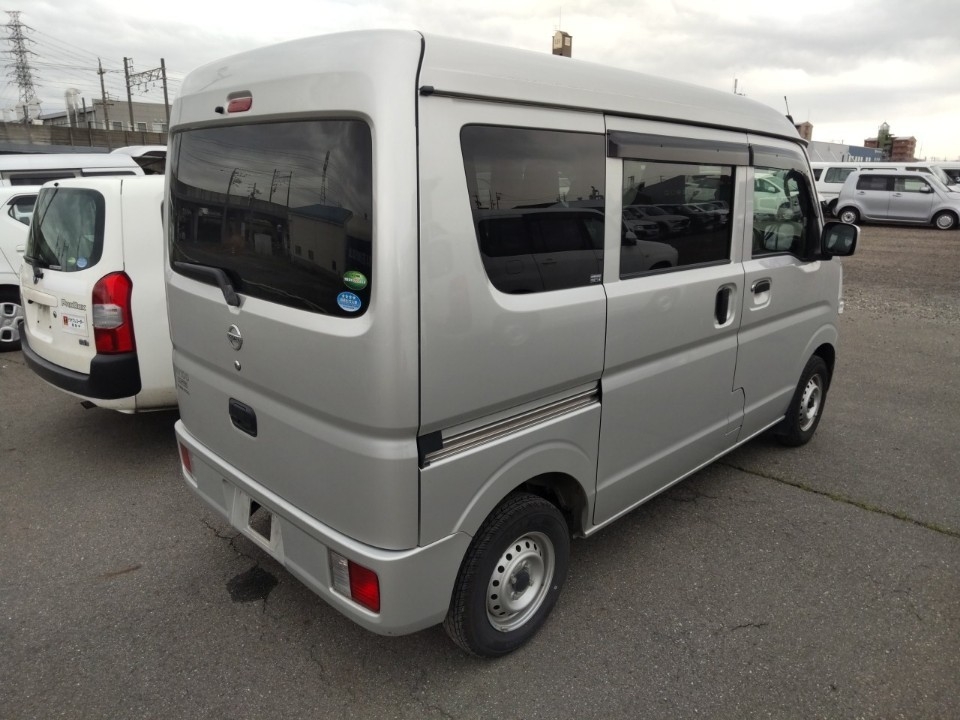 NISSAN NV100 CLIPPER