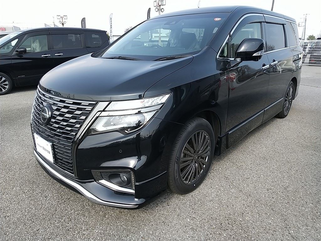 NISSAN ELGRAND