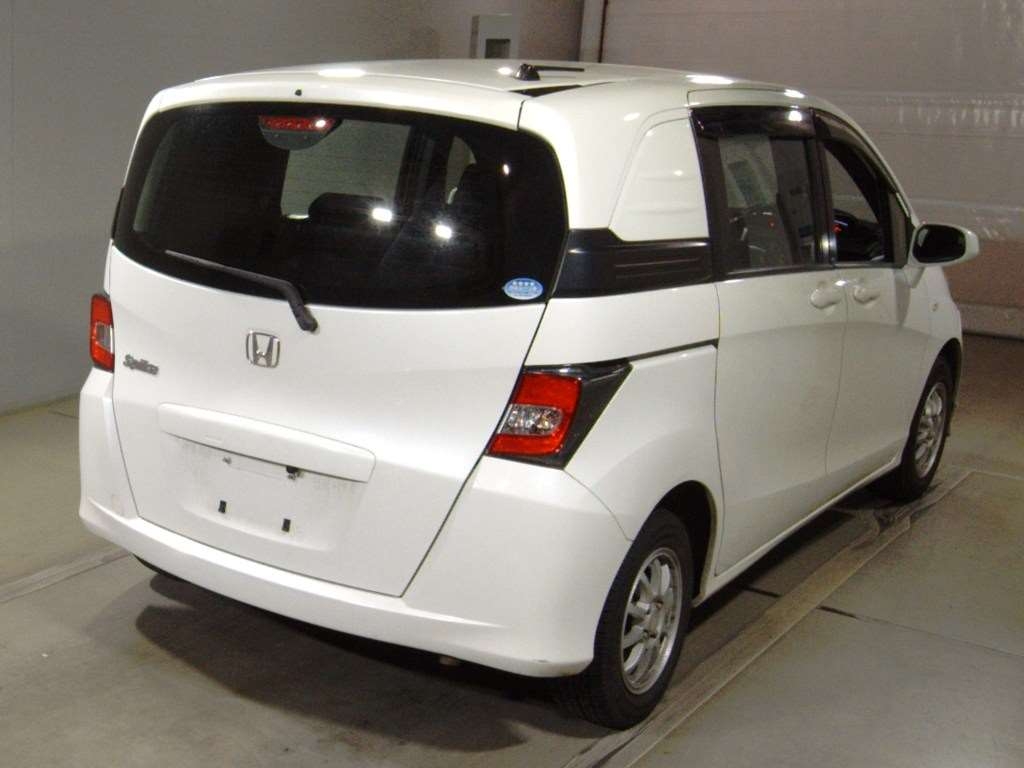 HONDA FREED SPIKE
