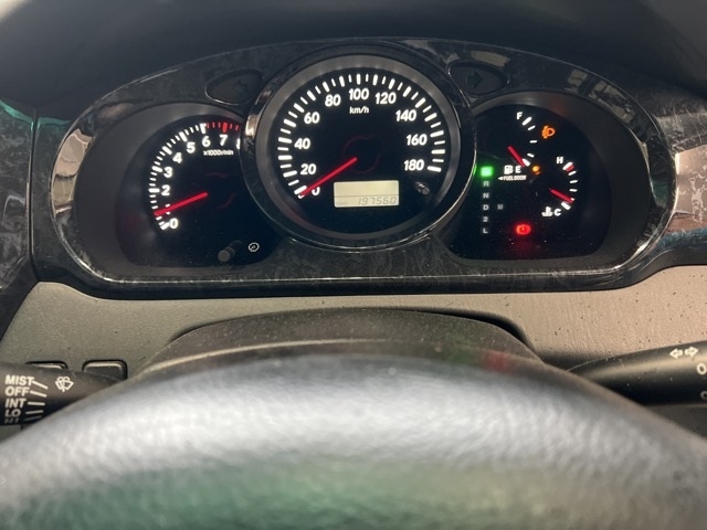 TOYOTA KLUGER V