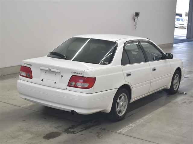 TOYOTA CARINA