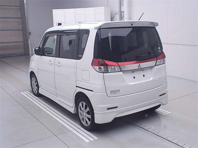 MITSUBISHI DELICA D:2