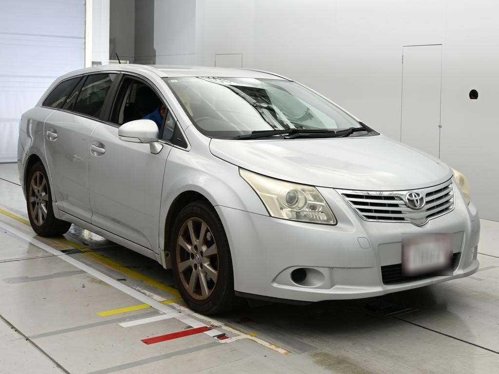 TOYOTA AVENSIS