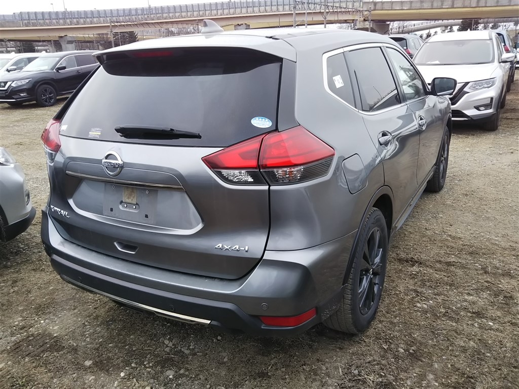 NISSAN X-TRAIL