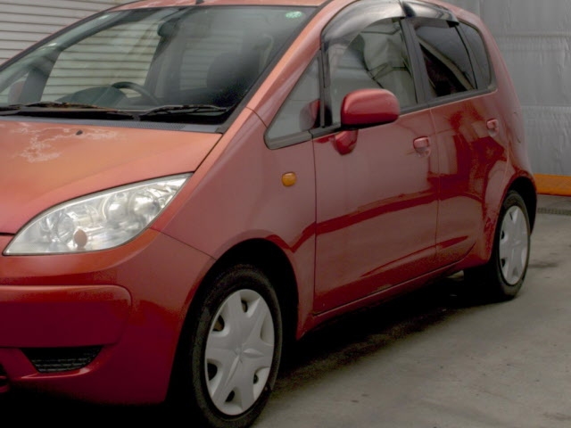 MITSUBISHI COLT