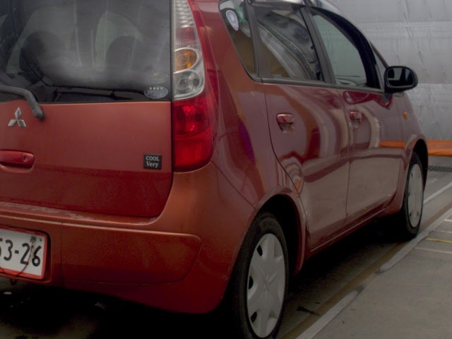 MITSUBISHI COLT