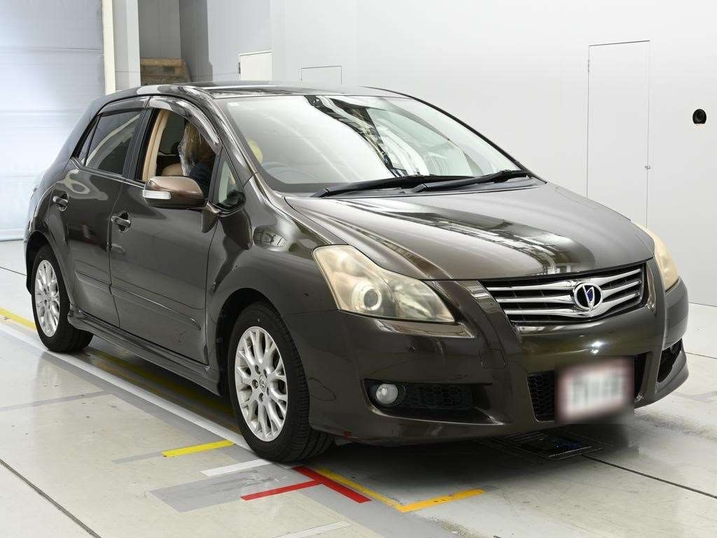 TOYOTA BLADE