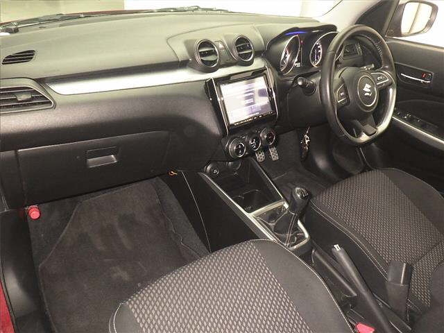 SUZUKI SWIFT