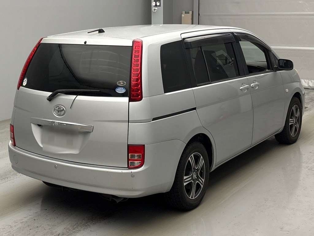 TOYOTA ISIS