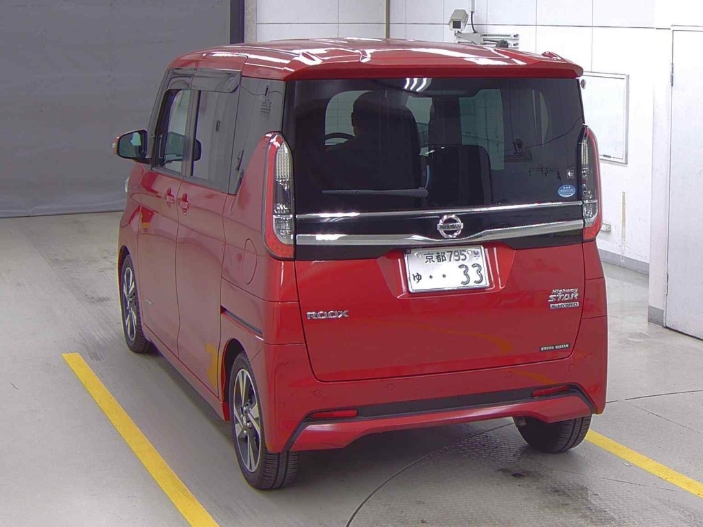 NISSAN ROOX