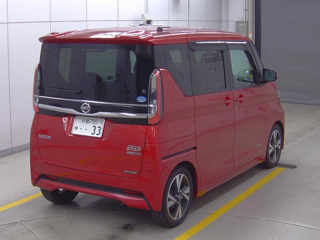 NISSAN ROOX
