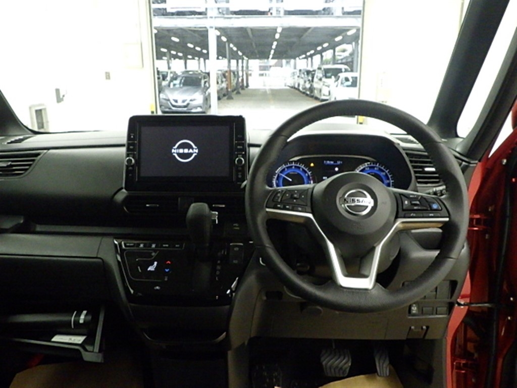 NISSAN ROOX
