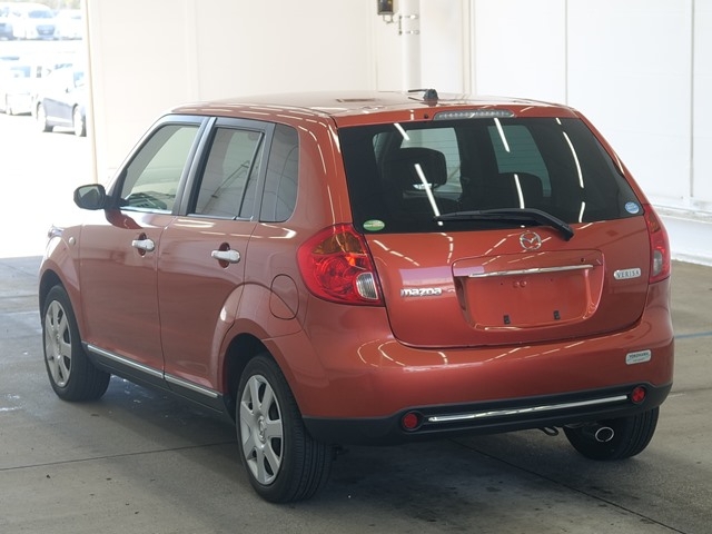 MAZDA VERISA