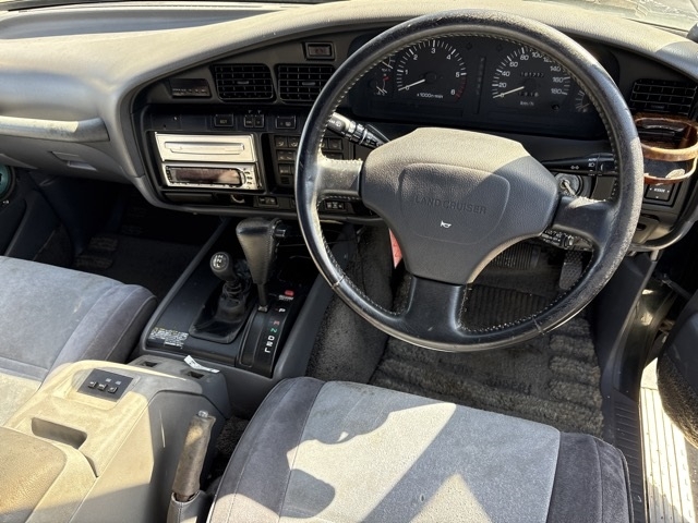 TOYOTA LAND CRUISER