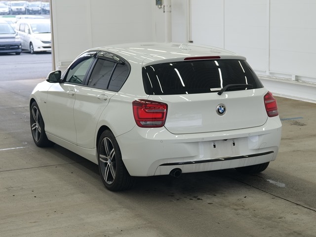 BMW 1-SERIES