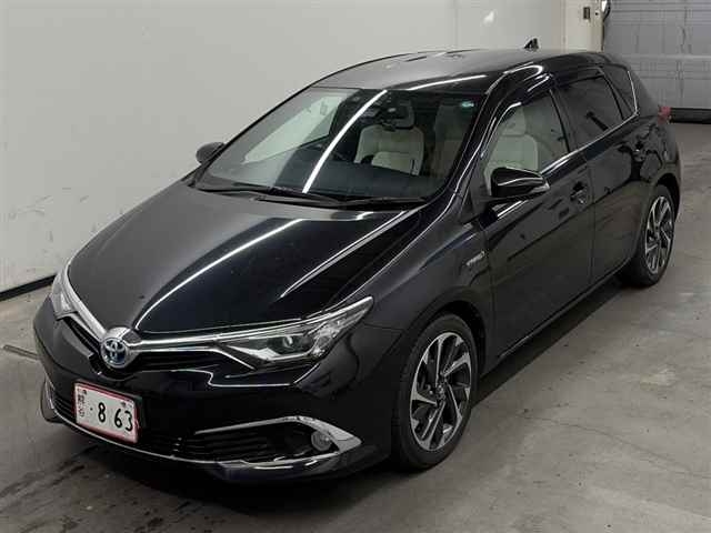TOYOTA AURIS