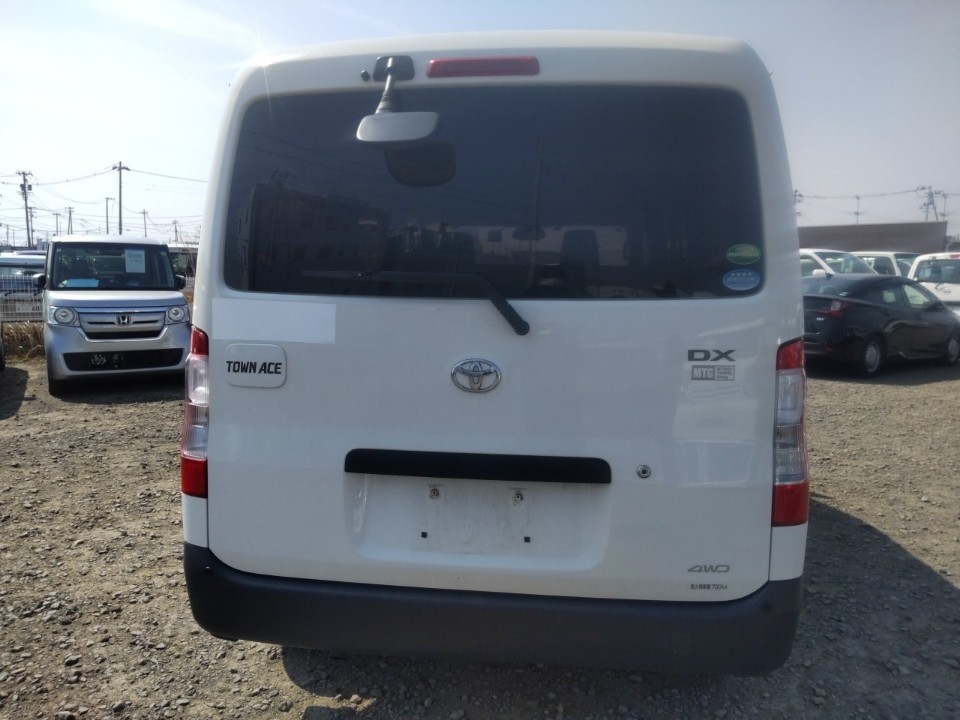 TOYOTA TOWN ACE