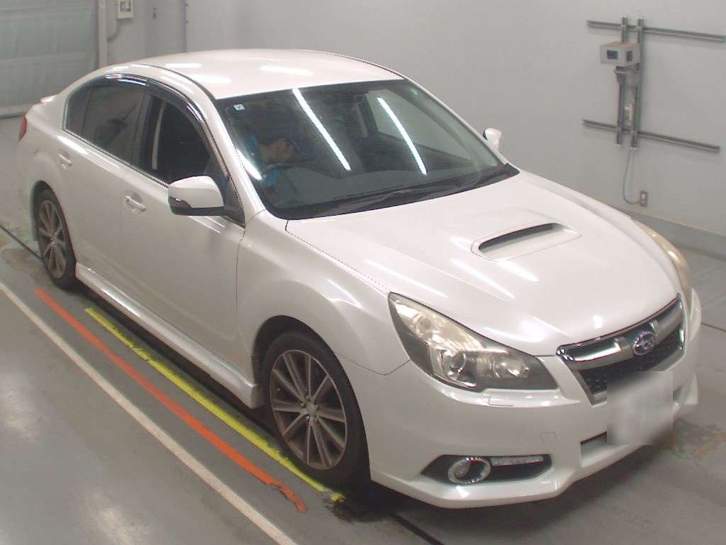 SUBARU LEGACY B4