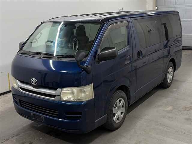 TOYOTA REGIUS ACE