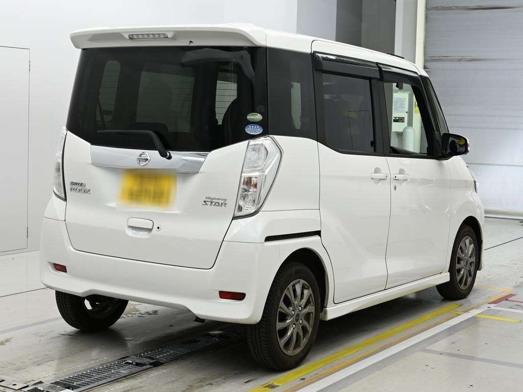 NISSAN DAYZ ROOX