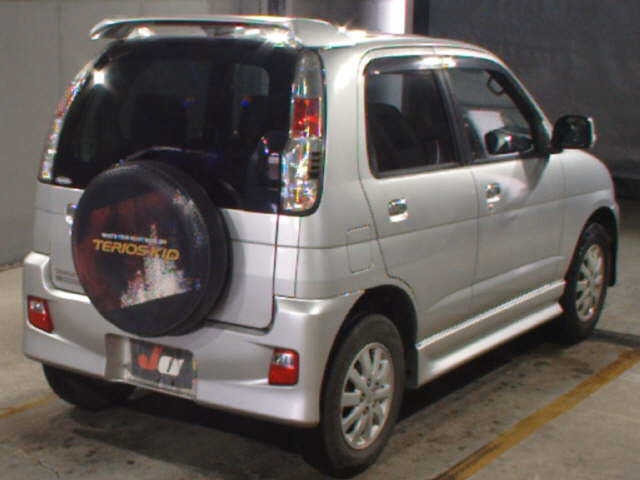 DAIHATSU TERIOS KID