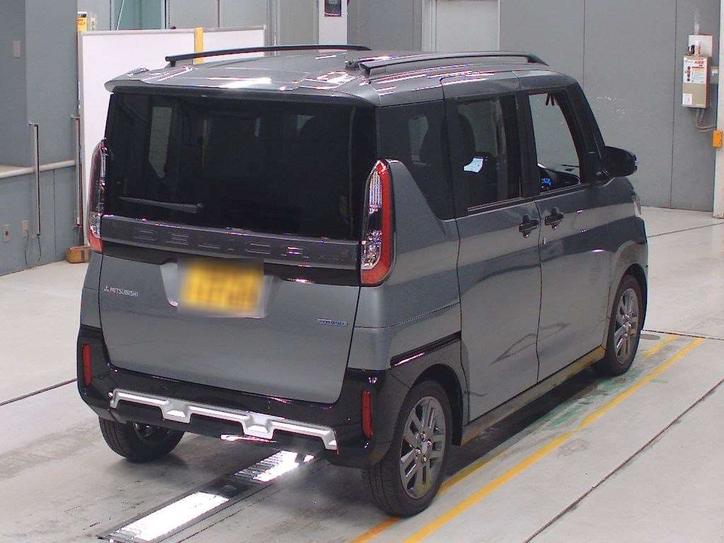 MITSUBISHI DELICA MINI