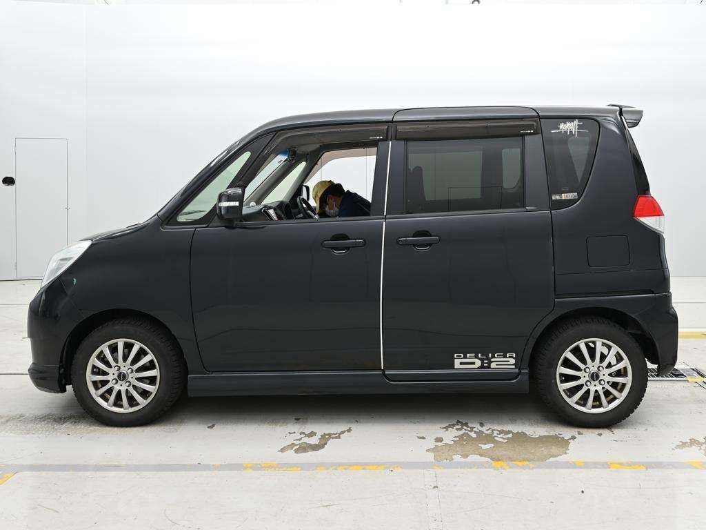 MITSUBISHI DELICA D:2