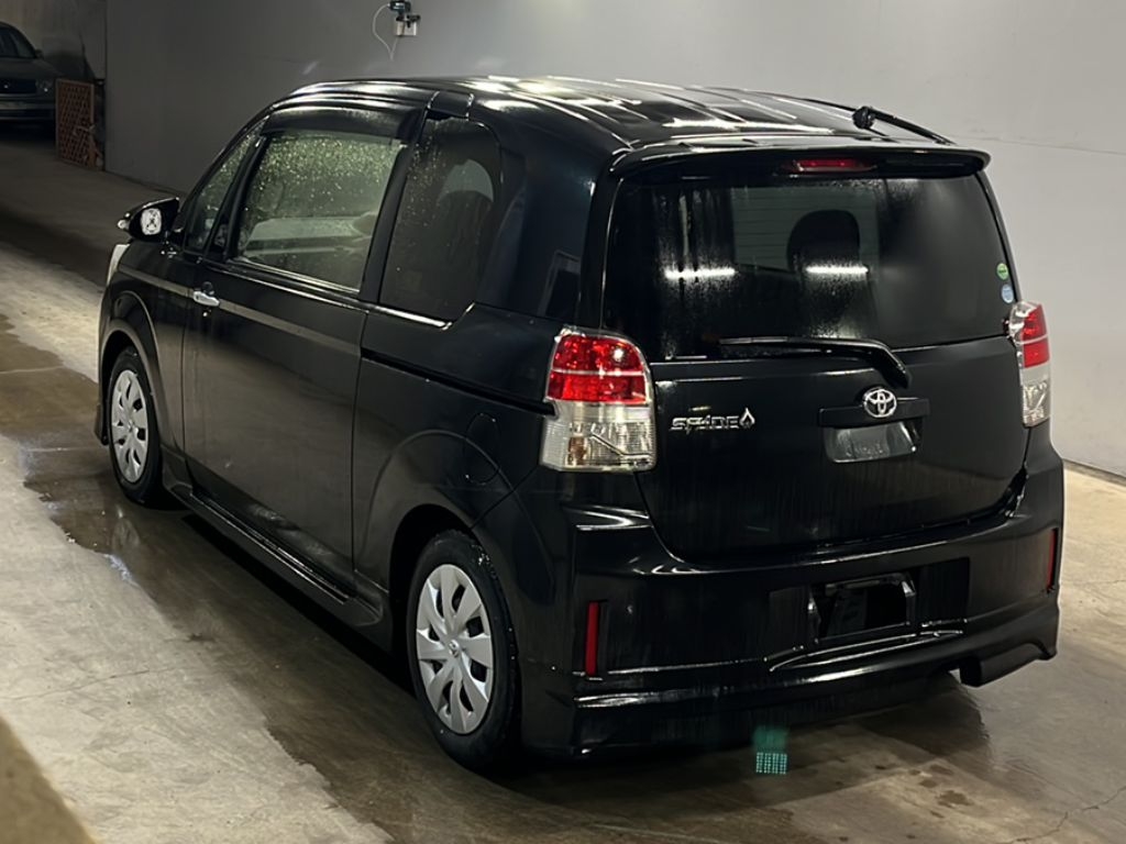 TOYOTA SPADE