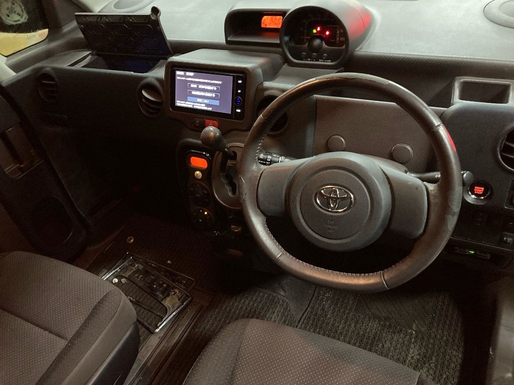 TOYOTA SPADE