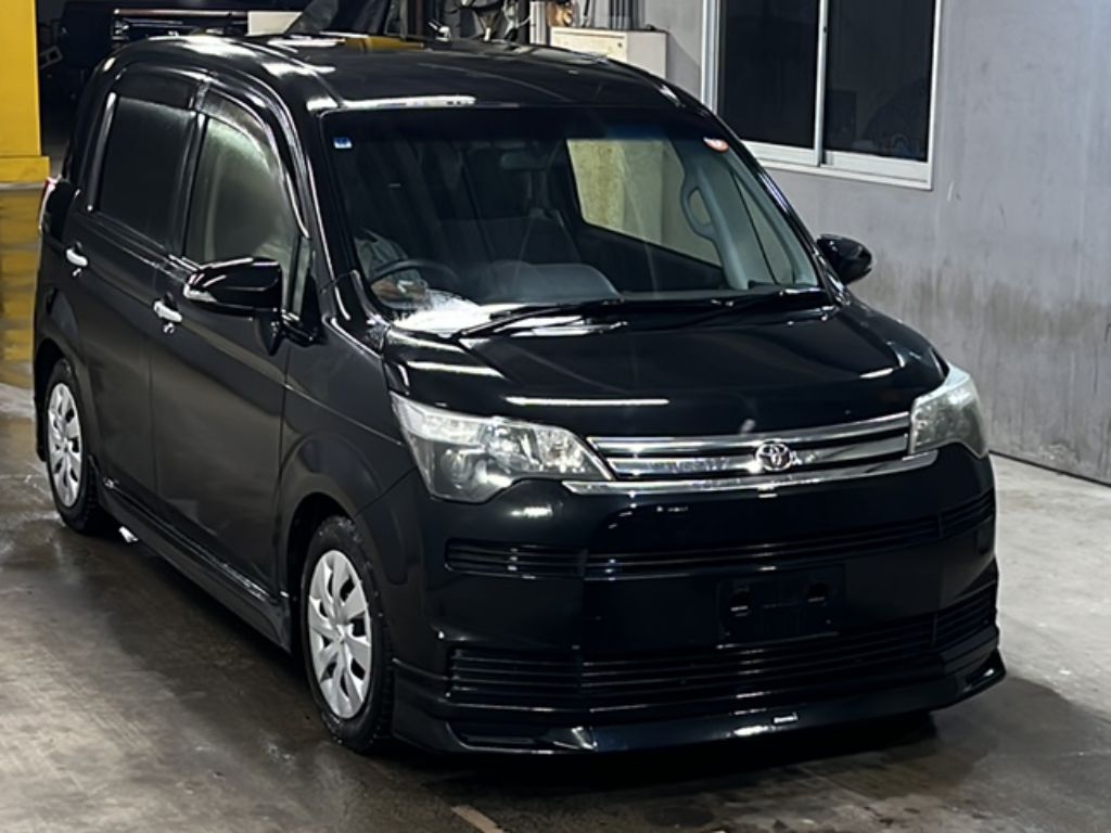 TOYOTA SPADE