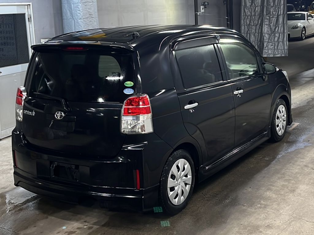 TOYOTA SPADE