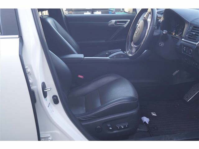 LEXUS CT200H