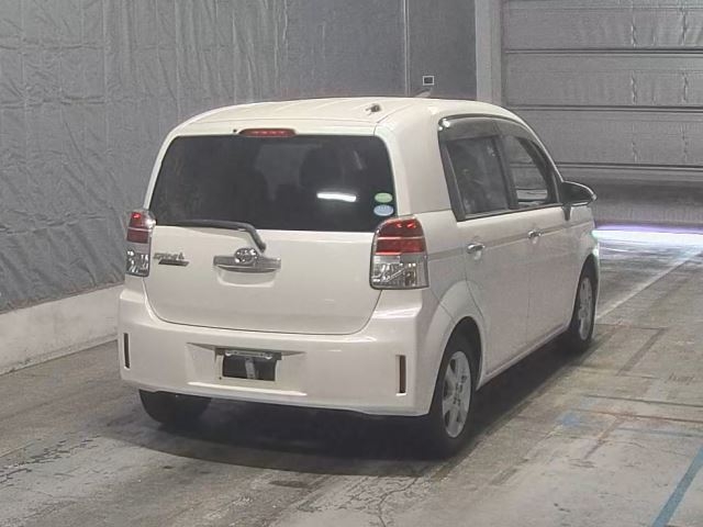 TOYOTA SPADE