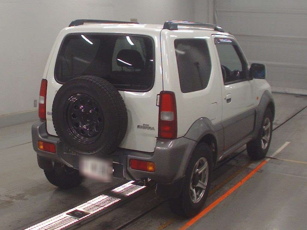 SUZUKI JIMNY SIERRA