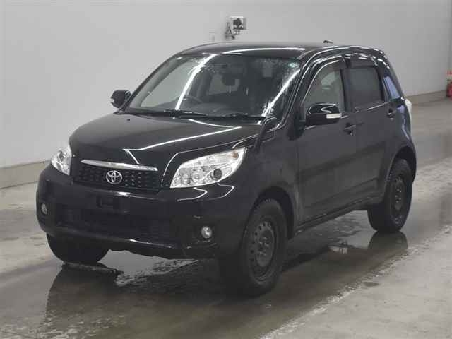 TOYOTA RUSH