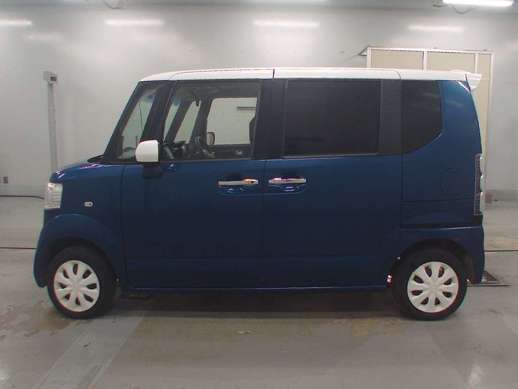 HONDA N-BOX+