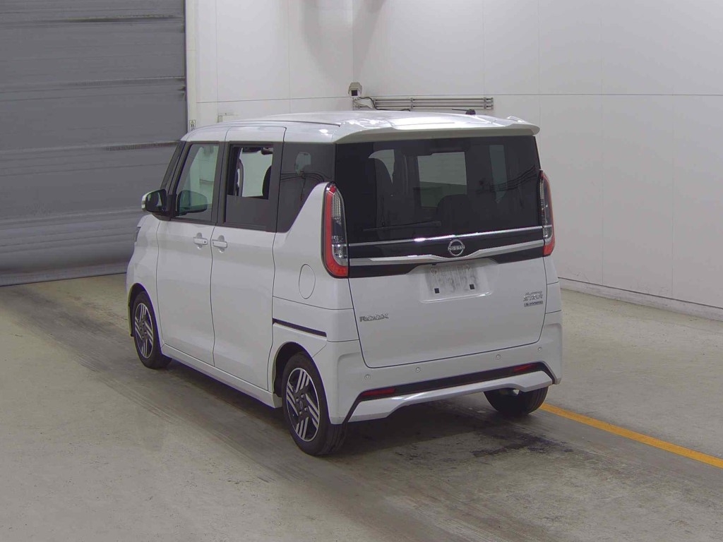 NISSAN ROOX