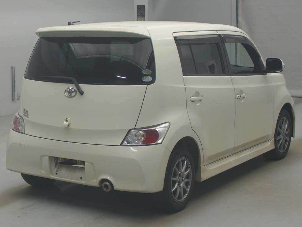 TOYOTA BB