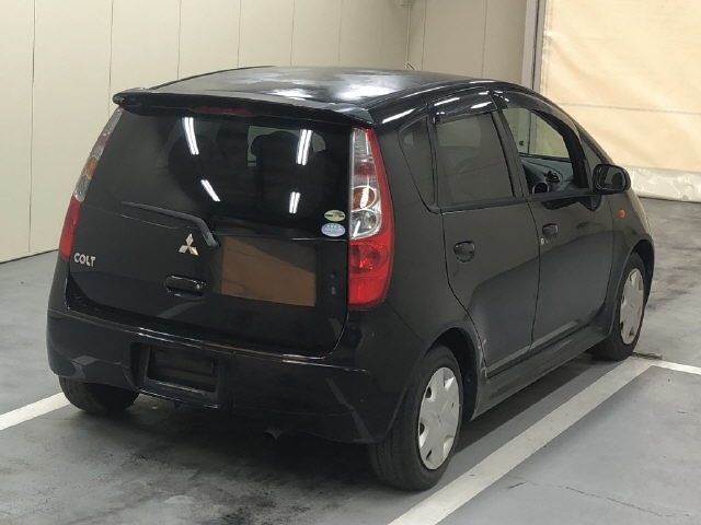 MITSUBISHI COLT