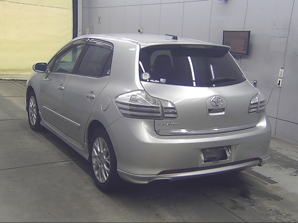 TOYOTA BLADE