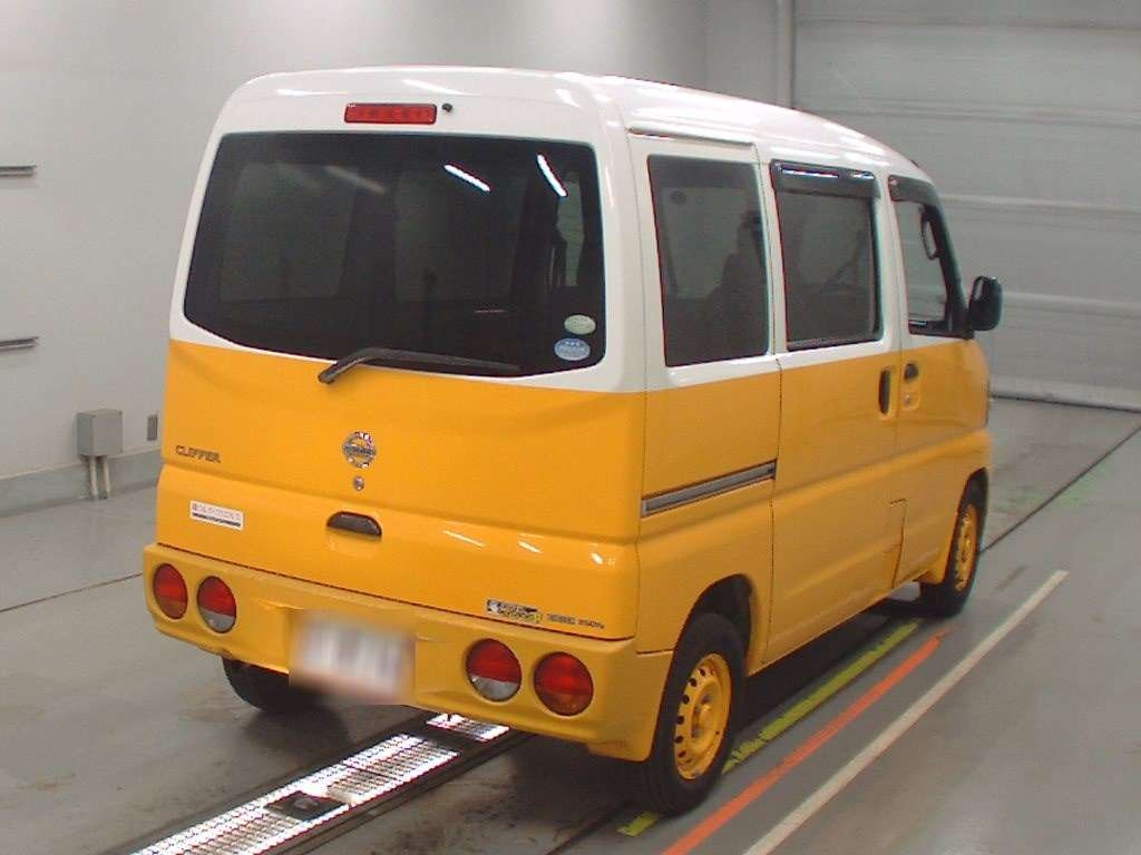 NISSAN CLIPPER