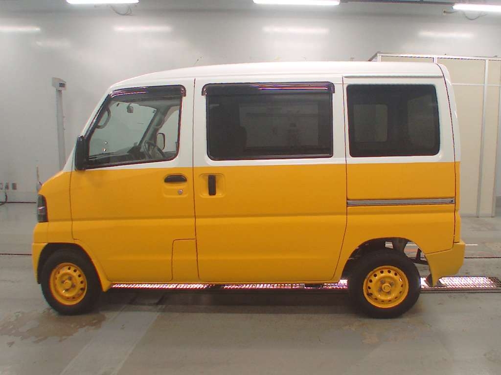 NISSAN CLIPPER