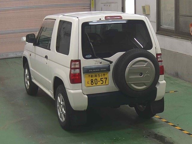 MITSUBISHI PAJERO MINI