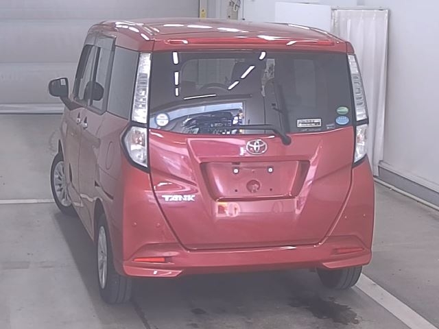 TOYOTA TANK