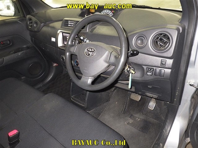 TOYOTA BB