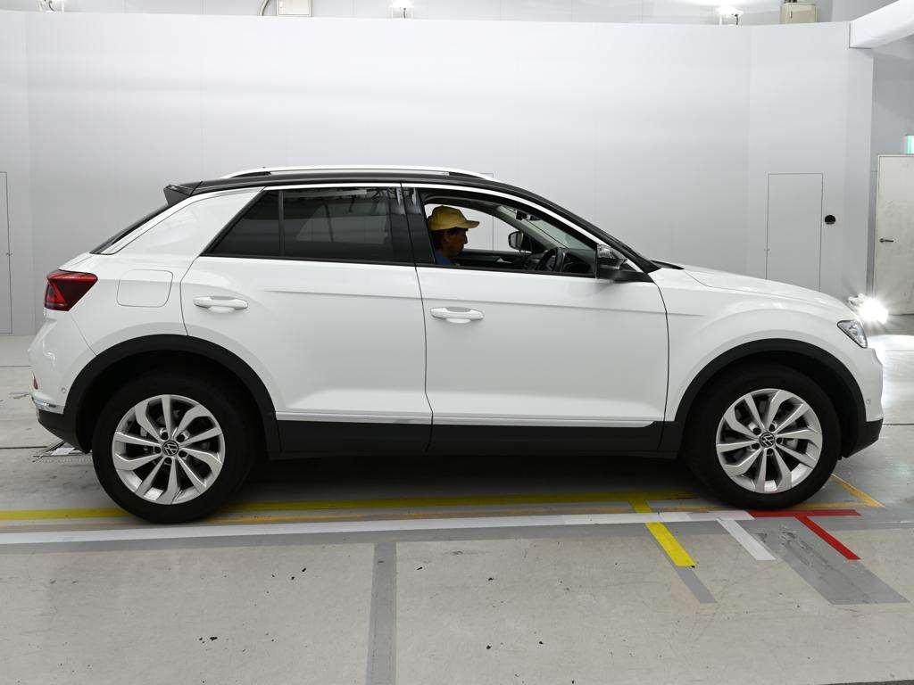 VOLKSWAGEN T-ROC
